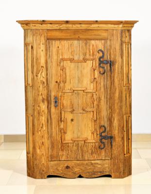 A Rustic Cabinet, - Lidový nábytek