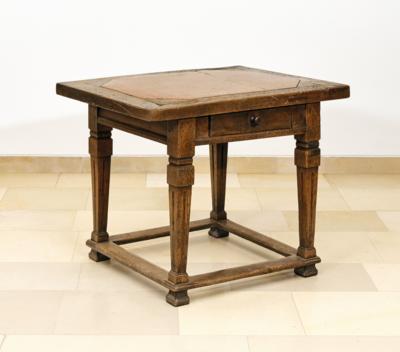 A Josephinian Neo-Classical Oak Table, - Lidový nábytek