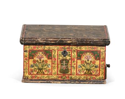 A Small Coffer, - Mobili rustici