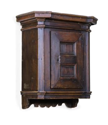 A Wall Cabinet, - Lidový nábytek