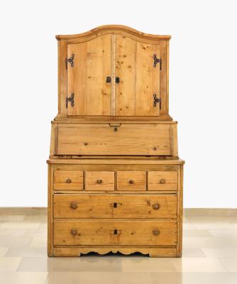 Bäuerlicher Schreibschrank, - Bauernmöbel