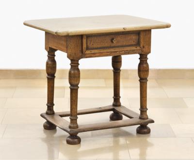 Kleines Barocktischchen, - Country furniture