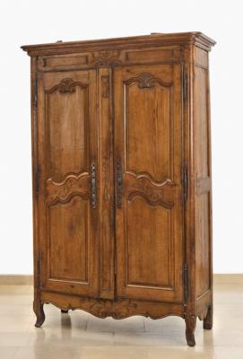 Provinzieller französischer Schrank, - Country furniture