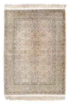 Hereke silk, - Oriental Carpets, Textiles and Tapestries