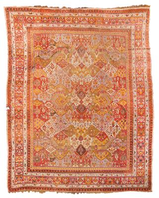 Ushak, - Oriental Carpets, Textiles and Tapestries