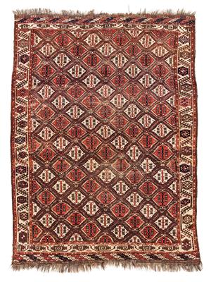 Chaudor main carpet, - Oriental Carpets, Textiles and Tapestries
