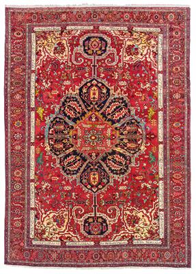 Heriz, - Oriental Carpets, Textiles and Tapestries