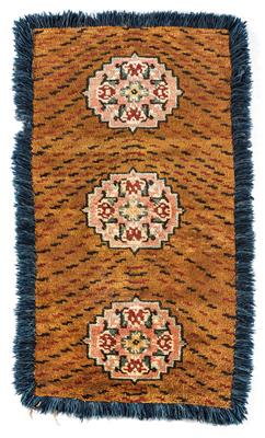 Tibet tiger carpet, - Tappeti orientali, tessuti, arazzi