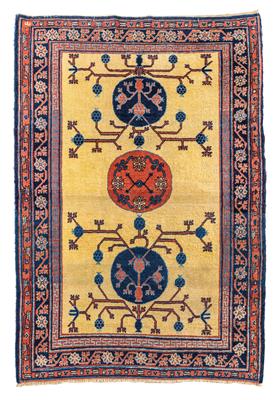Khotan, - Orientální koberce, textilie a tapiserie
