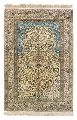 Nain silk, - Oriental carpets, textiles and tapestries