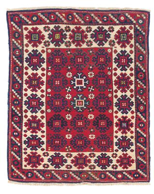 Bergama, West Anatolia, c. 106 x 88 cm, - Oriental Carpets, Textiles and Tapestries