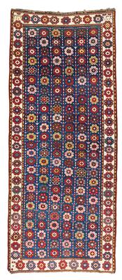 Flower Kazak, Caucasus, c. 285 x 115 cm, - Oriental Carpets, Textiles and Tapestries