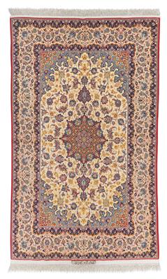 Isfahan,  Iran, ca. 232 x 143 cm, - Orientteppiche, Textilien und Tapisserien