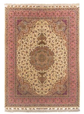 Tabriz, Iran, c. 403 x 292 cm, - Oriental Carpets, Textiles and Tapestries