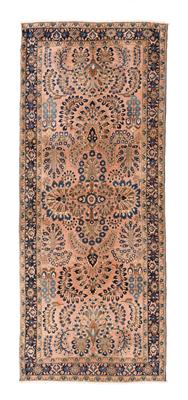 Saruk, Iran, c. 194 x 79 cm, - Oriental Carpets, Textiles and Tapestries