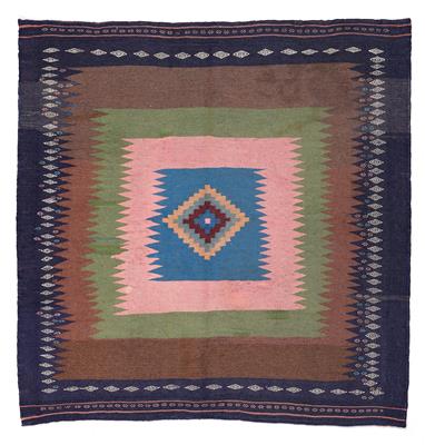 Sofreh, Iran, ca. 129 x 119 cm, - Orientteppiche, Textilen und Tapisserien