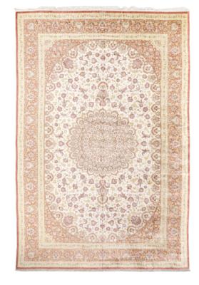 Ghom Silk fine, Iran, c.585 x 393 cm, - Oriental Carpets, Textiles and Tapestries