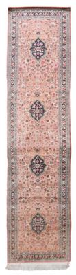 Ghom Seide, Iran, ca.400 x 100 cm, - Orientteppiche, Textilien und Tapisserien