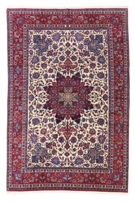 Isfahan, Iran, c.390 x 260 cm, - Oriental Carpets, Textiles and Tapestries