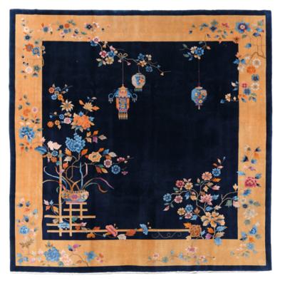 Beijing, Northeast China, c.361 x 362 cm, - Orientální koberce, textilie a tapiserie