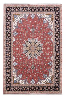 Tabriz, Iran, c.310 x 206 cm, - Oriental Carpets, Textiles and Tapestries