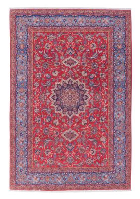 Isfahan, Iran, c. 324 x 218 cm, - Oriental Carpets, Textiles and Tapestries