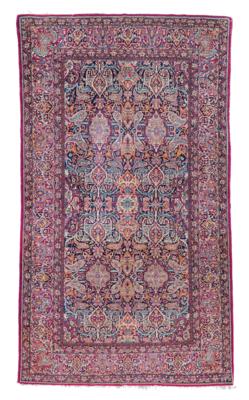 Kirman, Iran, c. 225 x 130 cm, - Oriental Carpets, Textiles and Tapestries