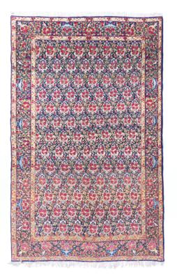 Kirman, Iran, c. 241 x 150 cm, - Oriental Carpets, Textiles and Tapestries