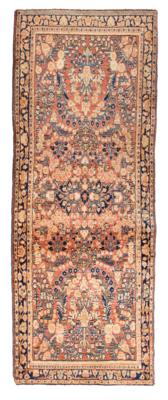 Saruk, Iran, c. 196 x 75 cm, - Oriental Carpets, Textiles and Tapestries