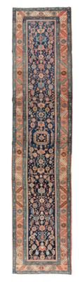 Bachschayesch, Iran, ca. 439 x 100 cm, - Orientální koberce, textilie a tapiserie