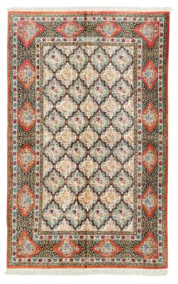 Ghom Seide fein, Iran, ca. 214 x 135 cm, - Oriental Carpets, Textiles and Tapestries