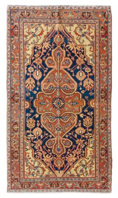 Heriz, Iran, c. 230 x 130 cm, - Oriental Carpets, Textiles and Tapestries