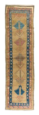 Northwest Persia (Iran), c. 385 x 105 cm, - Oriental Carpets, Textiles and Tapestries