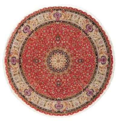 Tabriz, Iran, c. 309 x 304 cm, - Oriental Carpets, Textiles and Tapestries