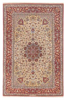 Isfahan, Iran, c. 310 x 200 cm, - Oriental Carpets, Textiles and Tapestries