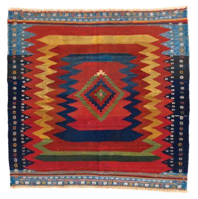 Kamu Sofreh, Iran, c. 110 x 107 cm, - Oriental Carpets, Textiles and Tapestries