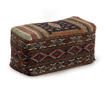Mafrash Box, Azerbaijan, c. 100 x 50 x 50 cm, - Oriental Carpets, Textiles and Tapestries