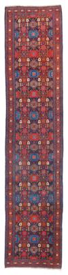 Senneh, Iran, c. 488 x 100 cm, - Oriental Carpets, Textiles and Tapestries
