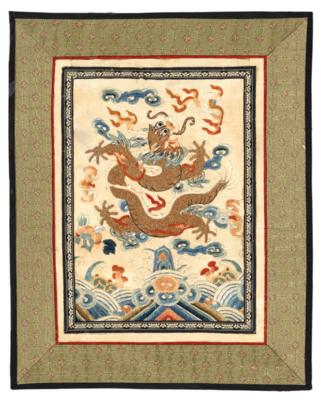 Stickerei, China, ca. 36 x 29 cm, - Orientteppiche, Textilien & Tapisserien