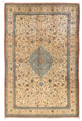 Ghom, Iran, ca. 340 x 230 cm, - Oriental Carpets, Textiles and Tapestries