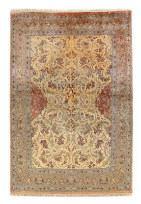 Ghom Seide extra fein, Iran, ca. 188 x 130 cm, - Oriental Carpets, Textiles and Tapestries