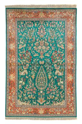 Ghom Seide fein, Iran, ca. 200 x 128 cm, - Oriental Carpets, Textiles and Tapestries