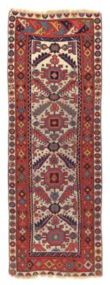 Kurdischer Knüpfteppich, Iran, ca. 242 x 86 cm, - Oriental Carpets, Textiles and Tapestries