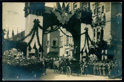 Österreich Poststück - 1910 Kaiser Franz Josef beim Festzug im Fiaker in St. Pölten, - Francobolli