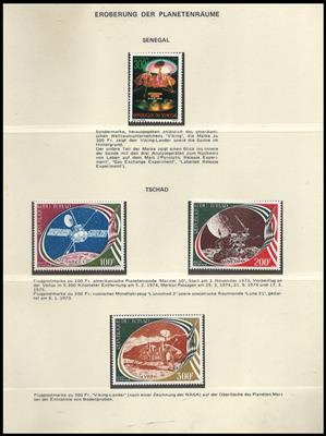**/Poststück - Motivsammlung "Weltraum" mit Marken aus Europa und Übersee, - Briefmarken