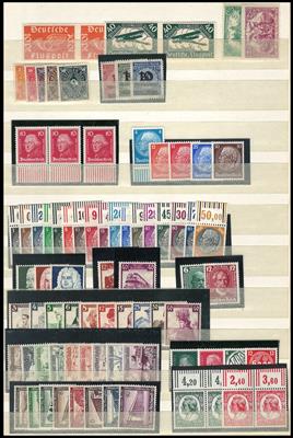 ** - D.Reich - Partie Dubl. ab 1919 u.a. Nr. 588/97 u. 699 meist gute Erh., - Stamps