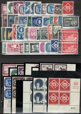 **/gestempelt - Sehr reichh. Partie UNO (New York) u. etc. (Genf u. Wien) in versch. Mengen, - Stamps