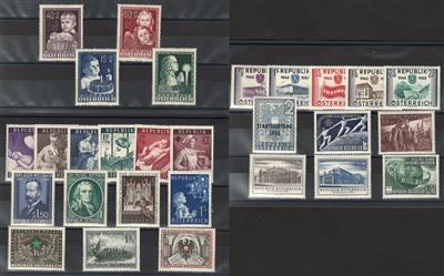 ** - Österreich, - Briefmarken und Ansichtskarten