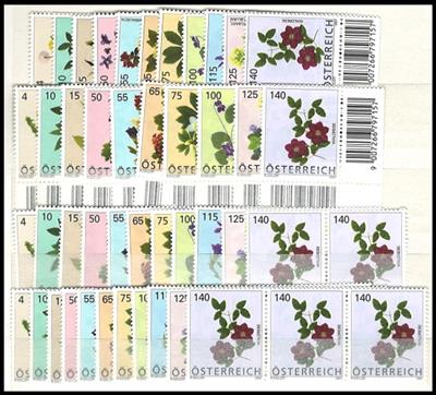 ** - Div. Österr.-Eurom. Freim. "Blumen" kpl. Serie in versch. Mengen, - Stamps