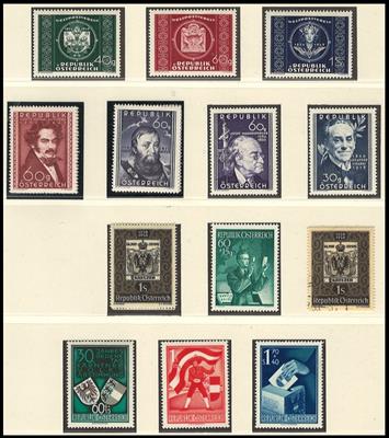 ** - Sammlung Österr. 1945/1993 u.a. mit Gitter - Grazer (Markwerte sign. mit Prüfungsattest Sturzeis), - Briefmarken
